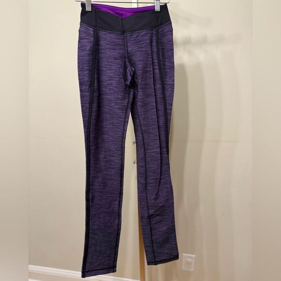 Lululemon sz 2 Purple Athletic Leggings - Picture 1 of 5